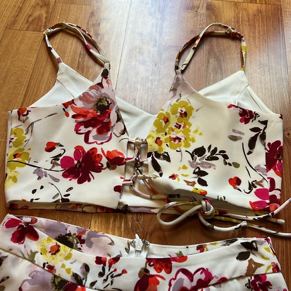 Lulus Two Piece Set - Picture 6 of 7